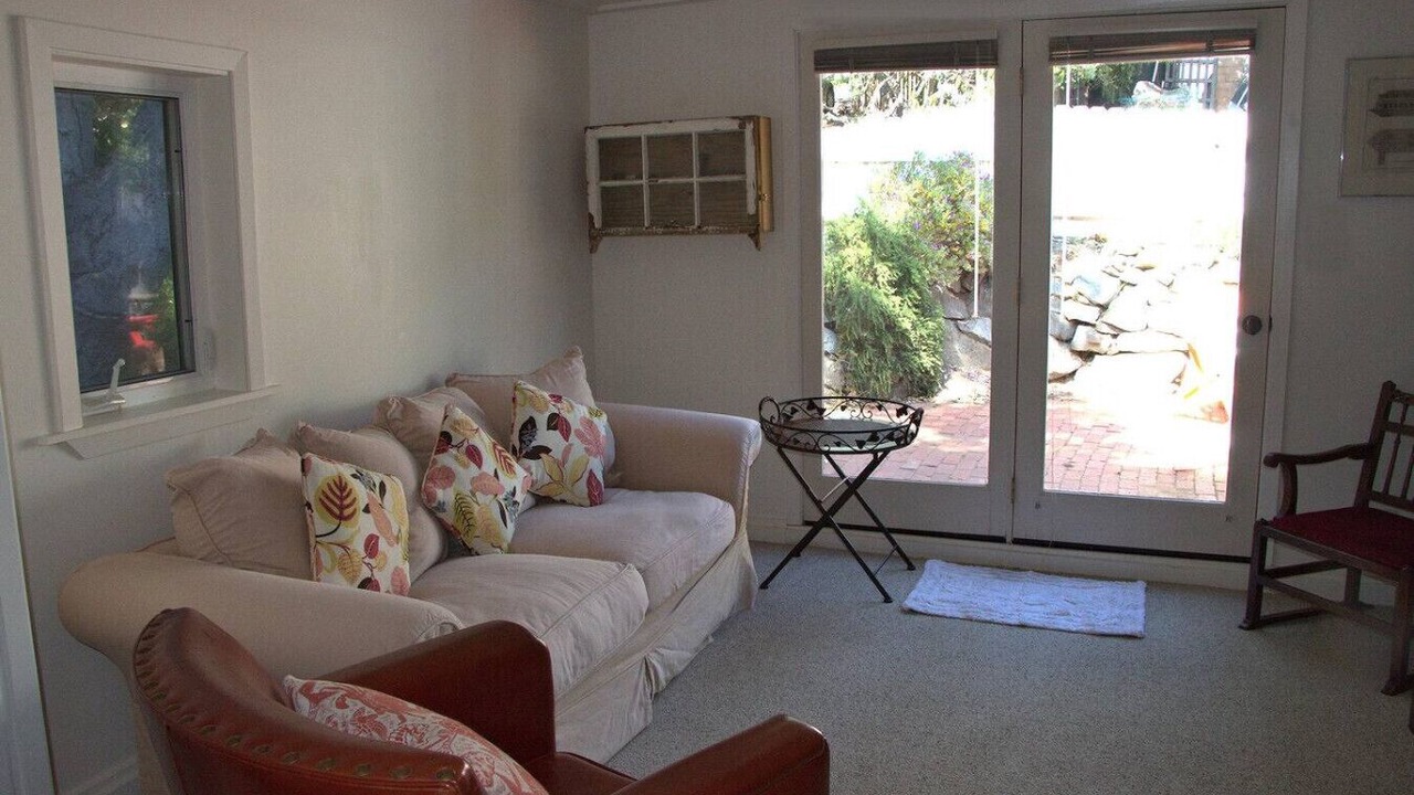 Photo of Livingroom in Marine Terrace