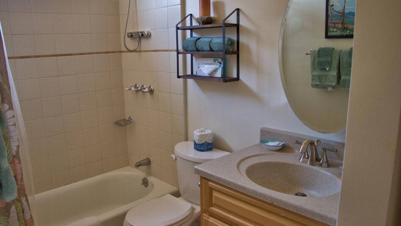 Photo of Bathroom in Marine Terrace