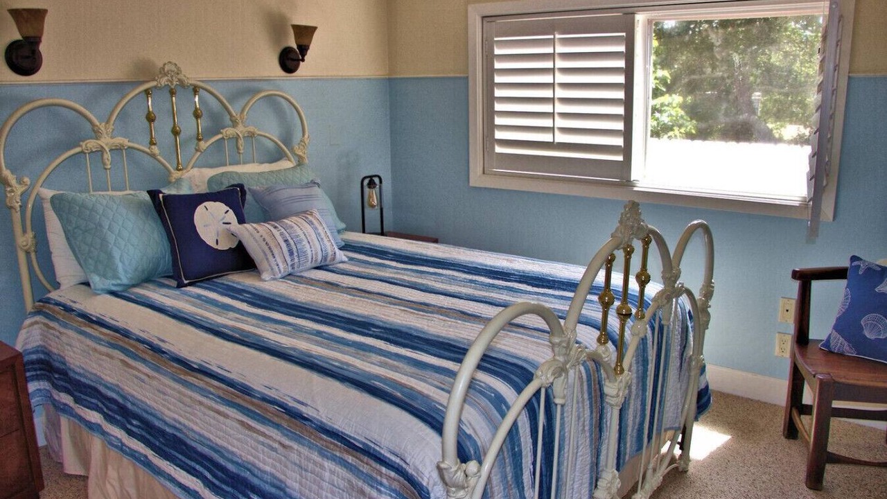 Photo of Bedroom in Marine Terrace