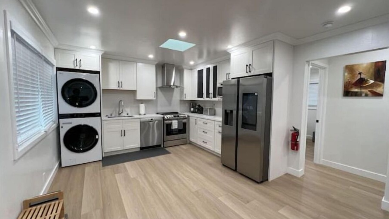 Photo of Kitchen in Edgemar - Pacific Manor