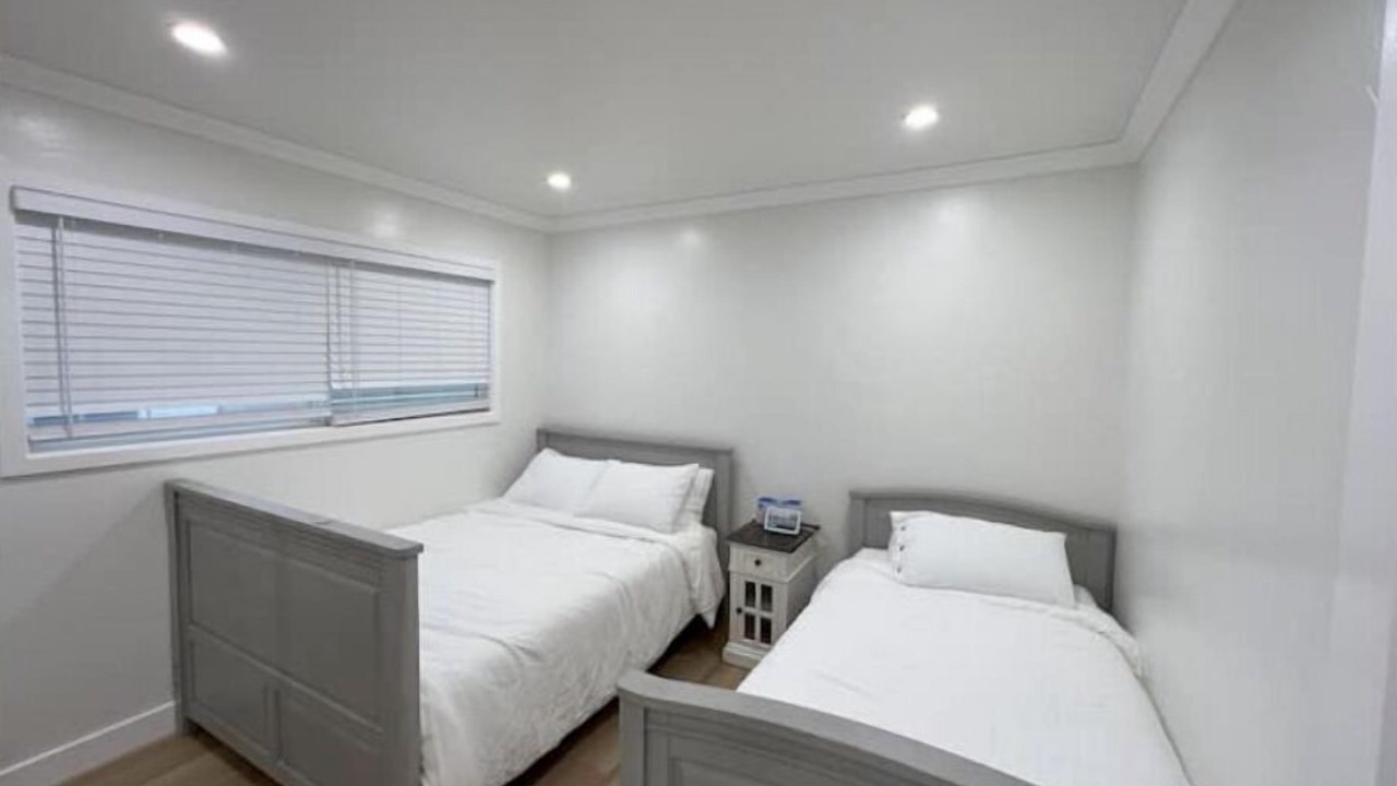 Photo of Bedroom in Edgemar - Pacific Manor