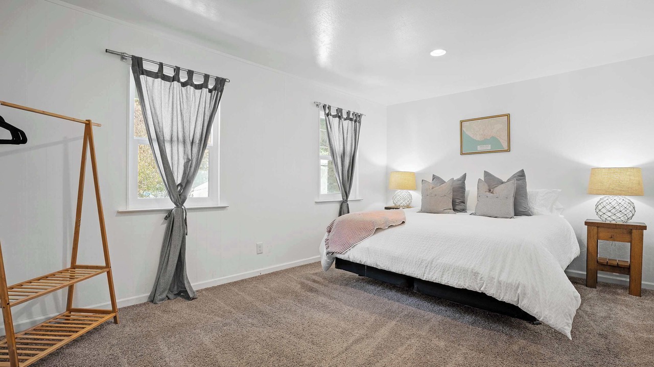 Photo of Bedroom in La Selva Beach