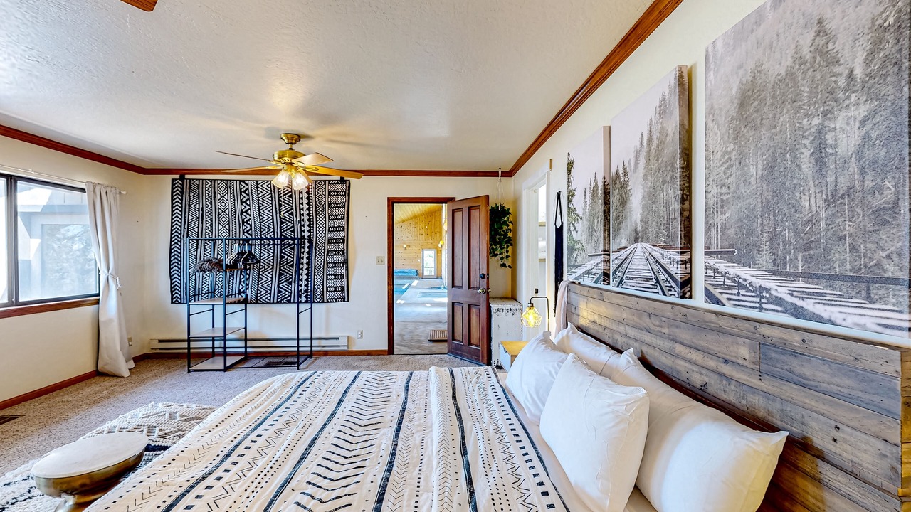 Photo of Bedroom in Auberry