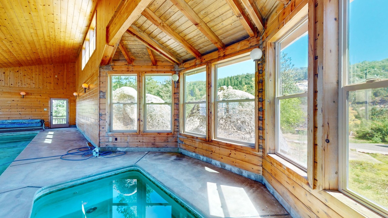 Photo of Outdoor in Auberry