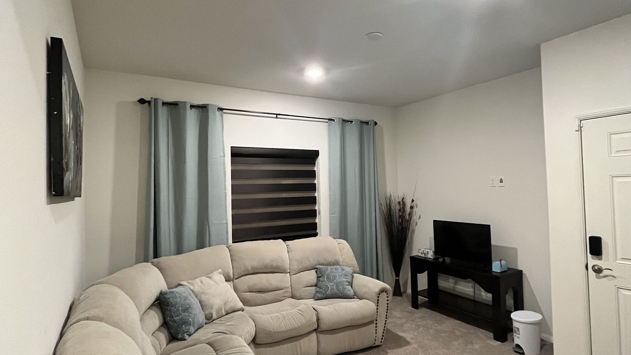 Photo of Livingroom in Lancaster