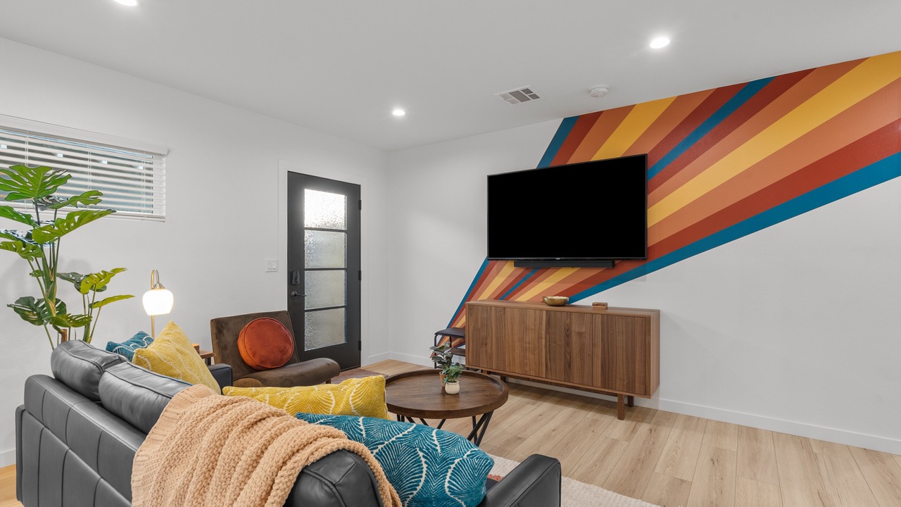 Photo of Livingroom in North Hills West