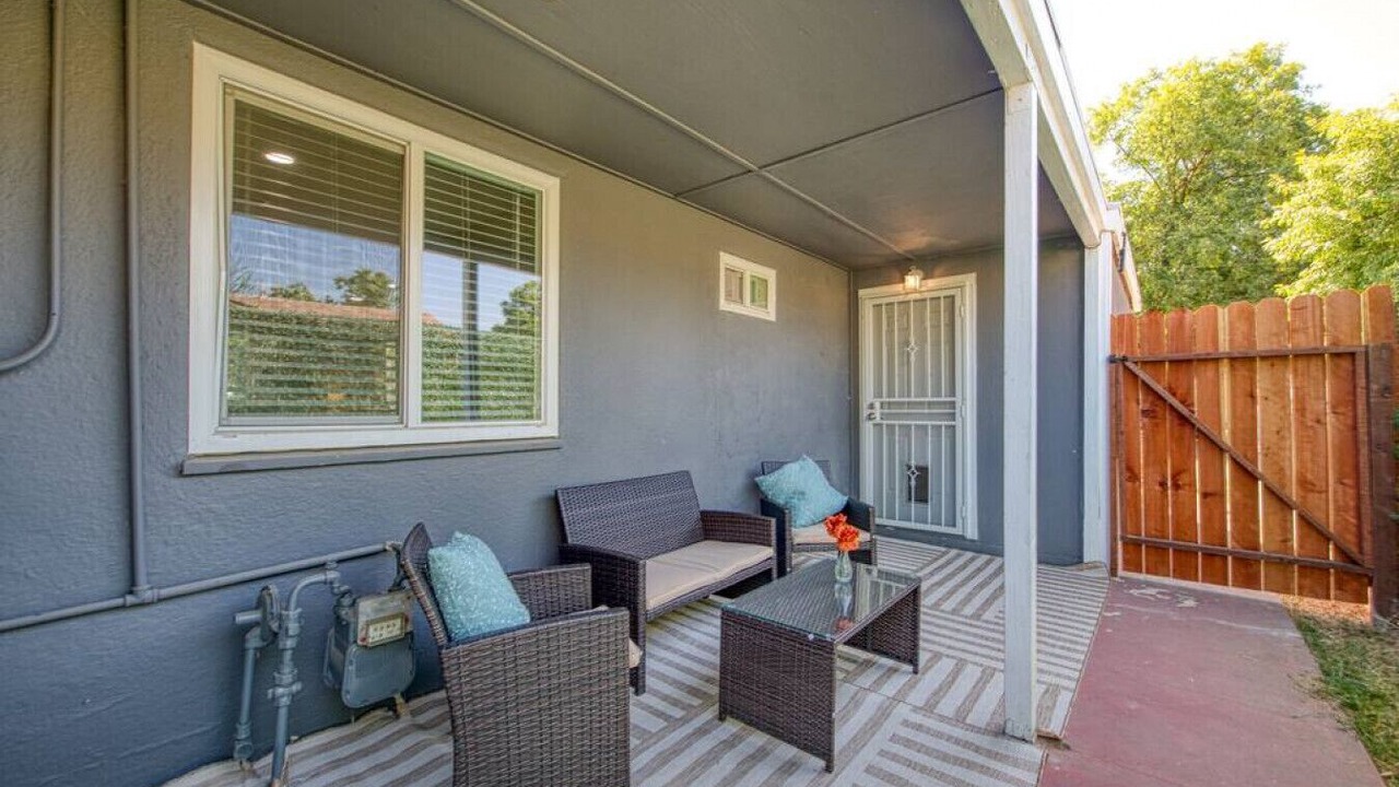 Photo of Patio Balcony in Raisin