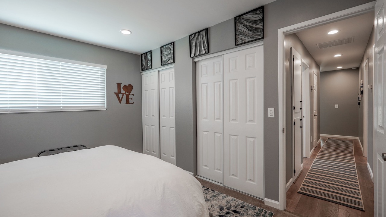 Photo of Bedroom in Marina