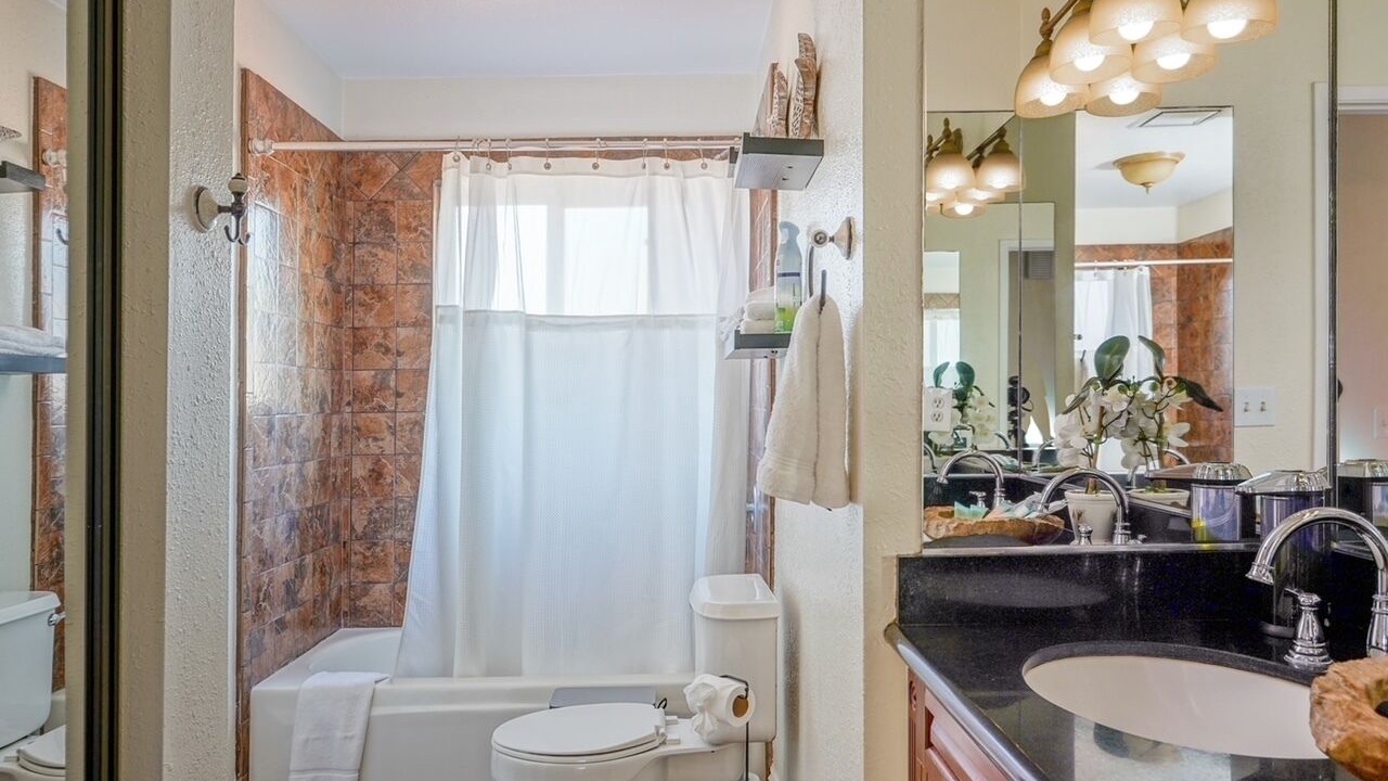 Photo of Bathroom in Marina