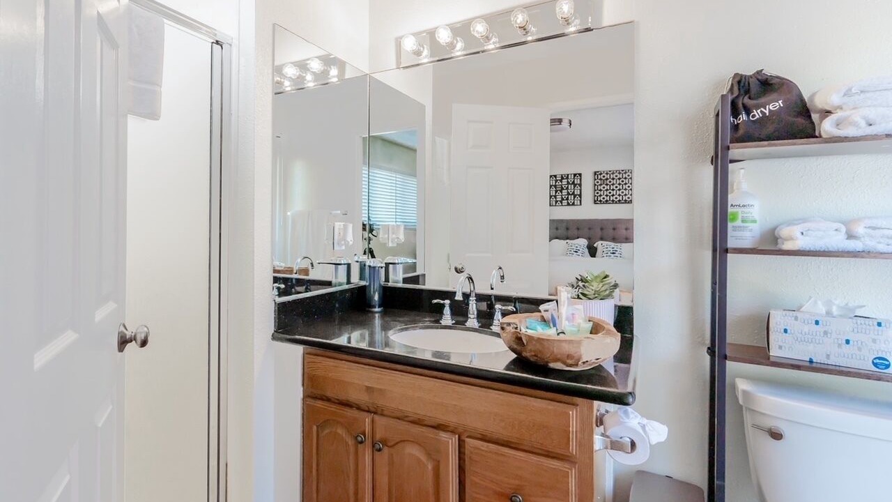 Photo of Bathroom in Marina