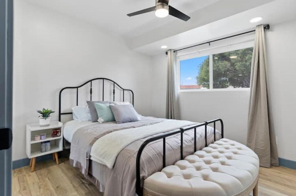 Photo of Bedroom in Lincoln Acres