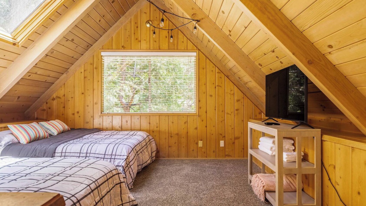 Photo of Bedroom in Cedar Glen