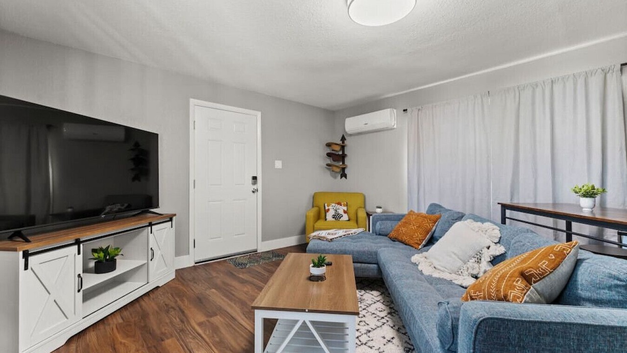 Photo of Livingroom in Fallon