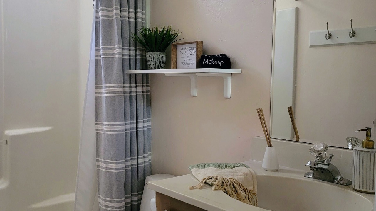 Photo of Bathroom in Cold Springs
