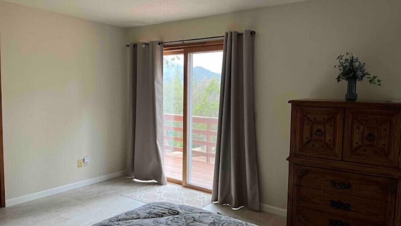 Photo of Bedroom in Coarsegold