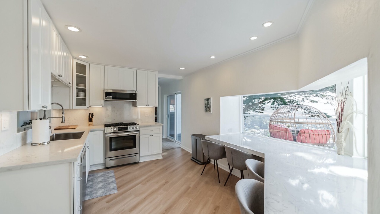 Photo of Bedroom in Sharp Park