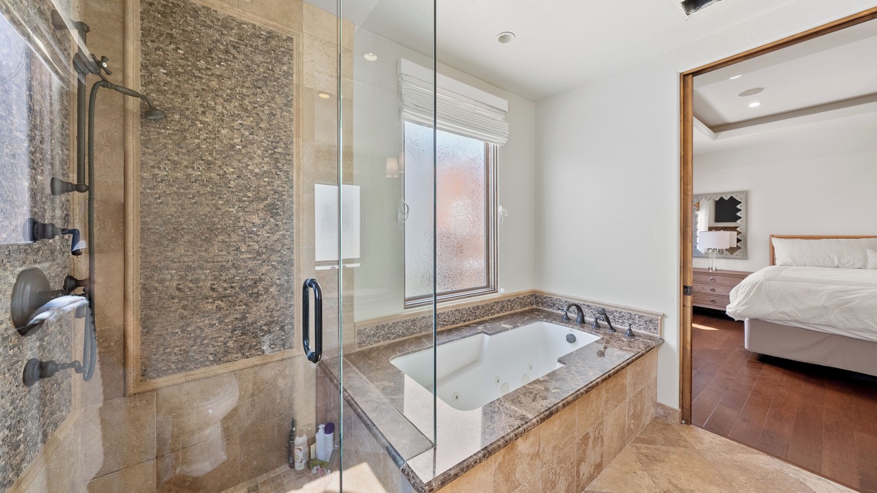Photo of Bathroom in Corona del Mar