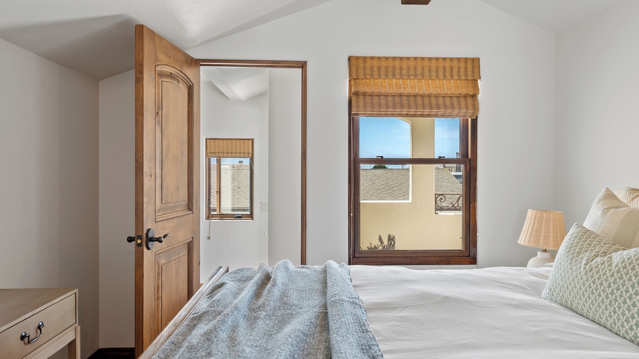 Photo of Bedroom in Corona del Mar
