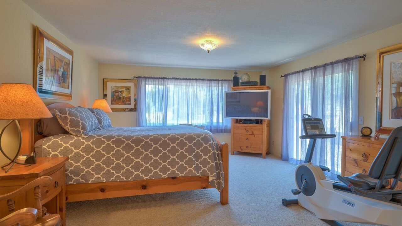 Photo of Bedroom in Prunedale