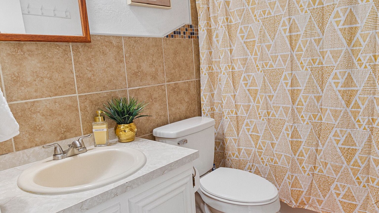 Photo of Bathroom in Sunridge Estates