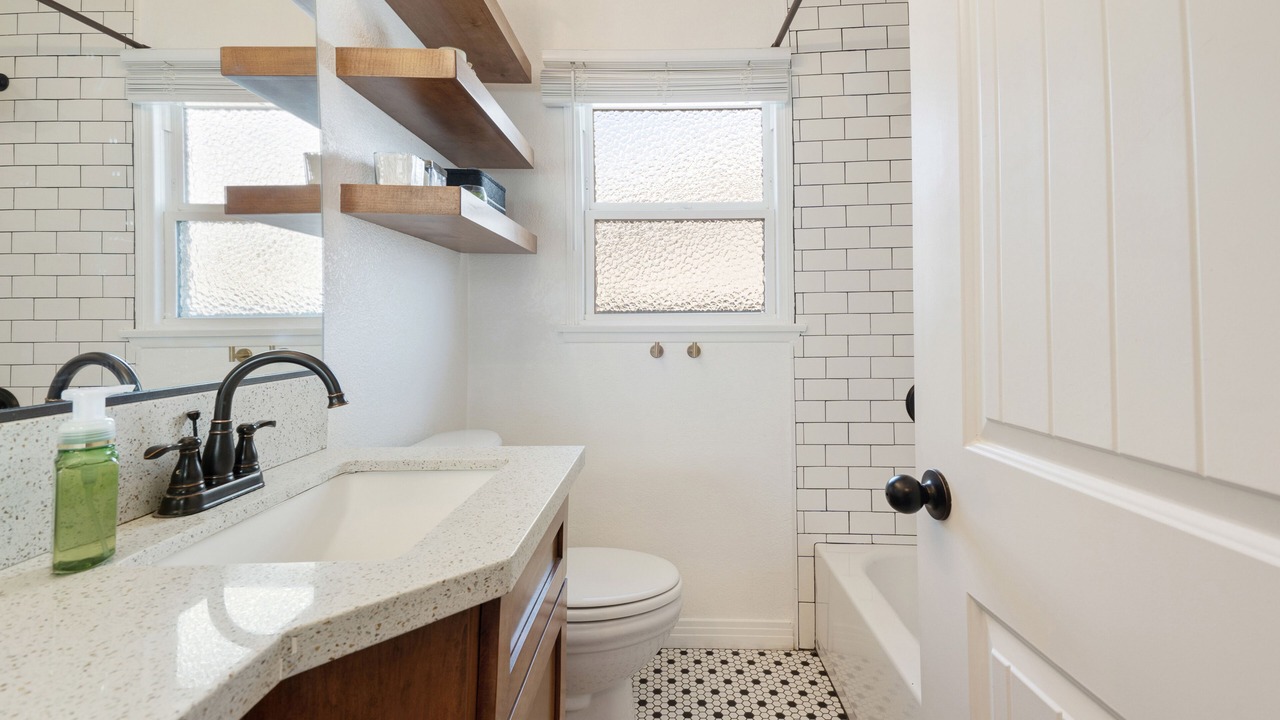 Photo of Bathroom in South Redlands
