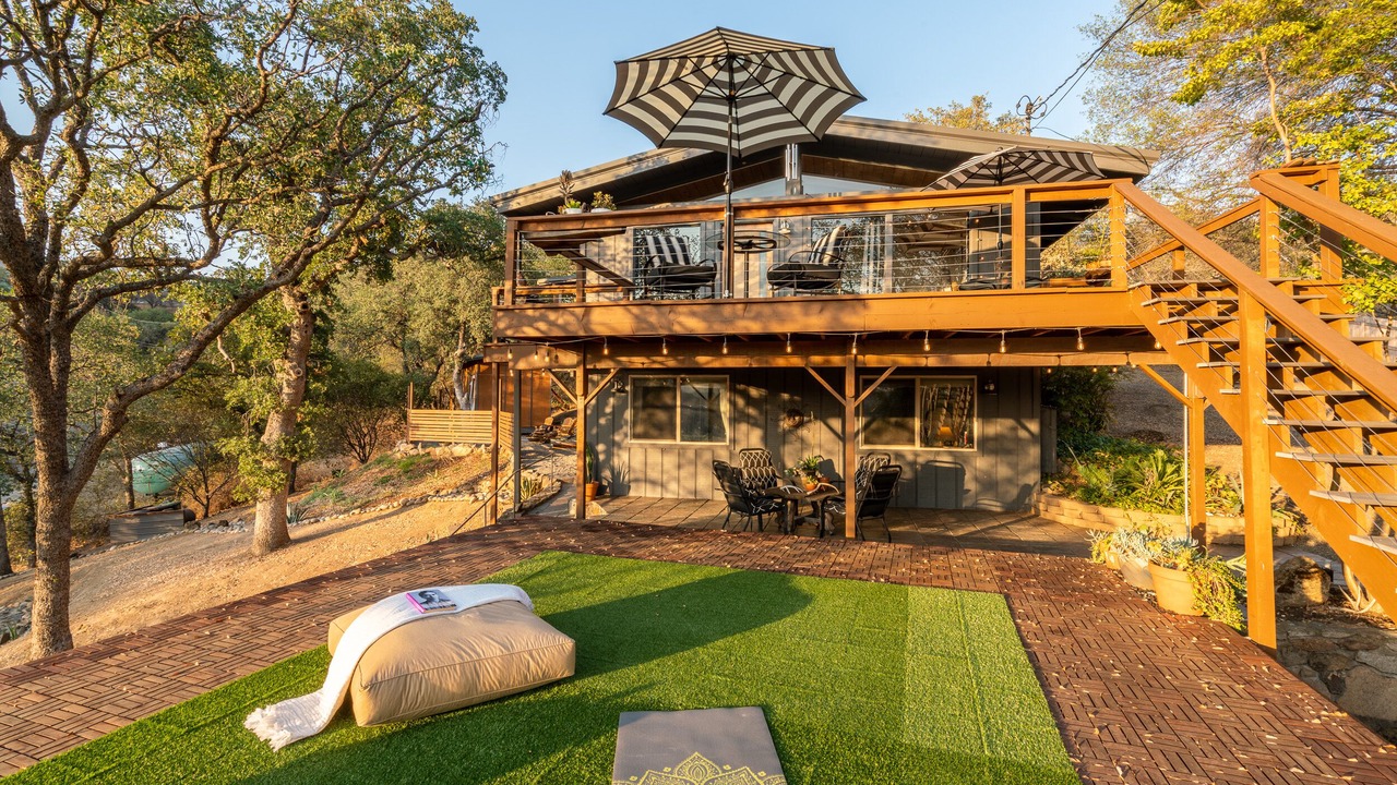 Photo of Patio Balcony in Three Rivers