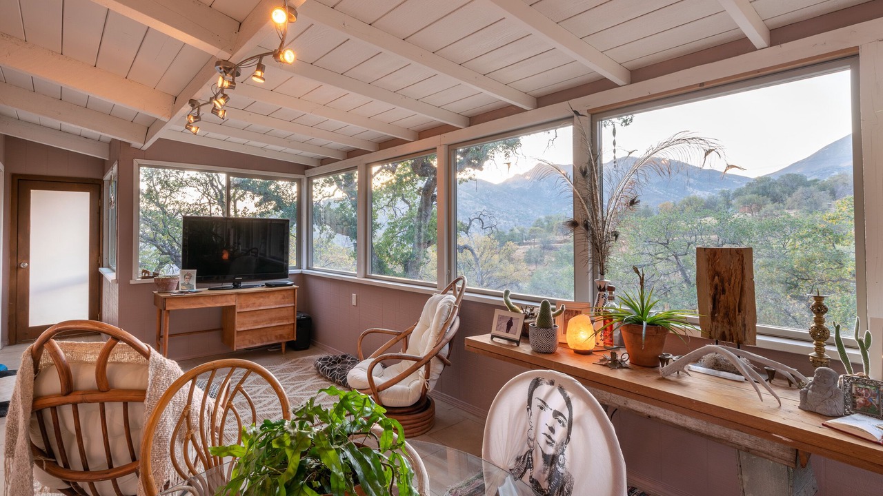 Photo of Livingroom in Three Rivers
