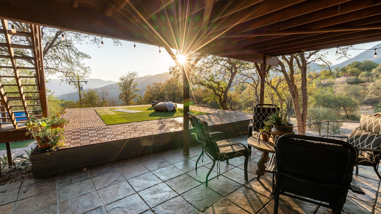 Photo of Patio Balcony in Three Rivers