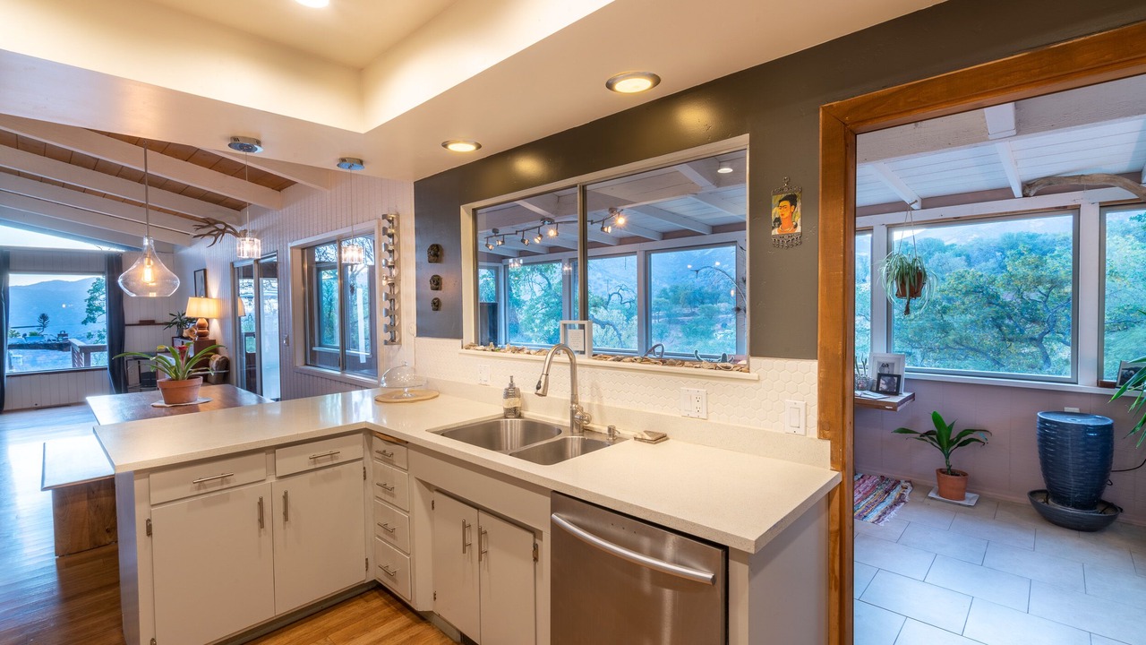 Photo of Kitchen in Three Rivers