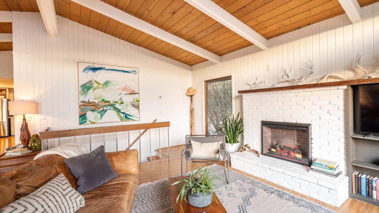 Photo of Livingroom in Three Rivers