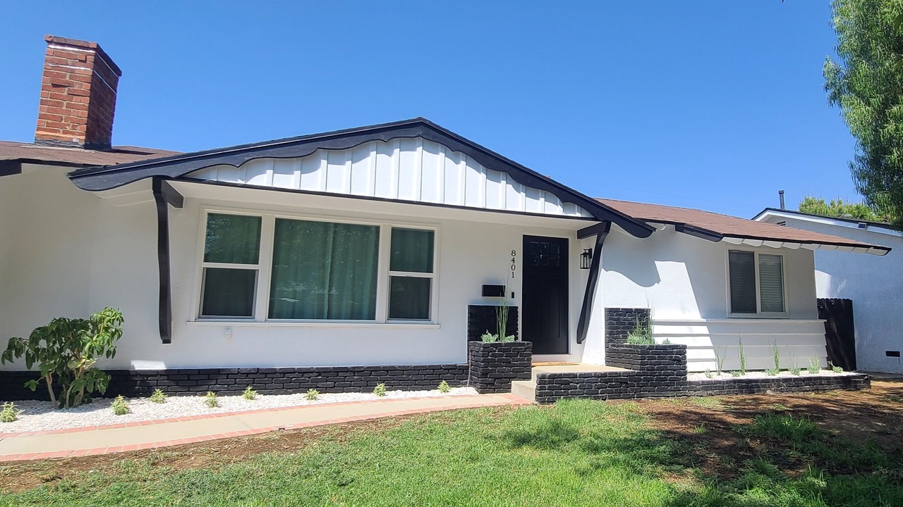 Photo of Outdoor in Canoga Park