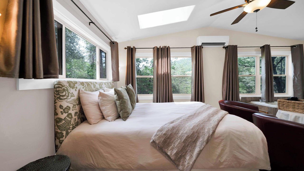 Photo of Bedroom in O'Brien