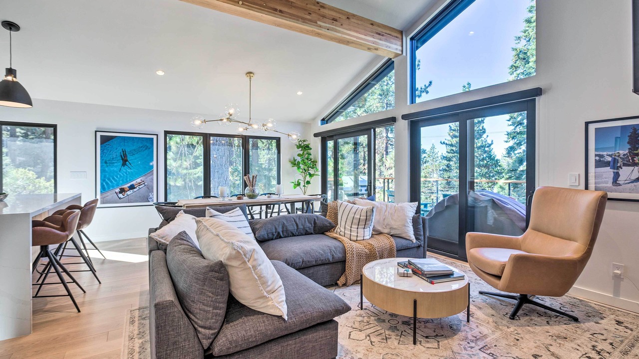 Photo of Livingroom in Kings Beach