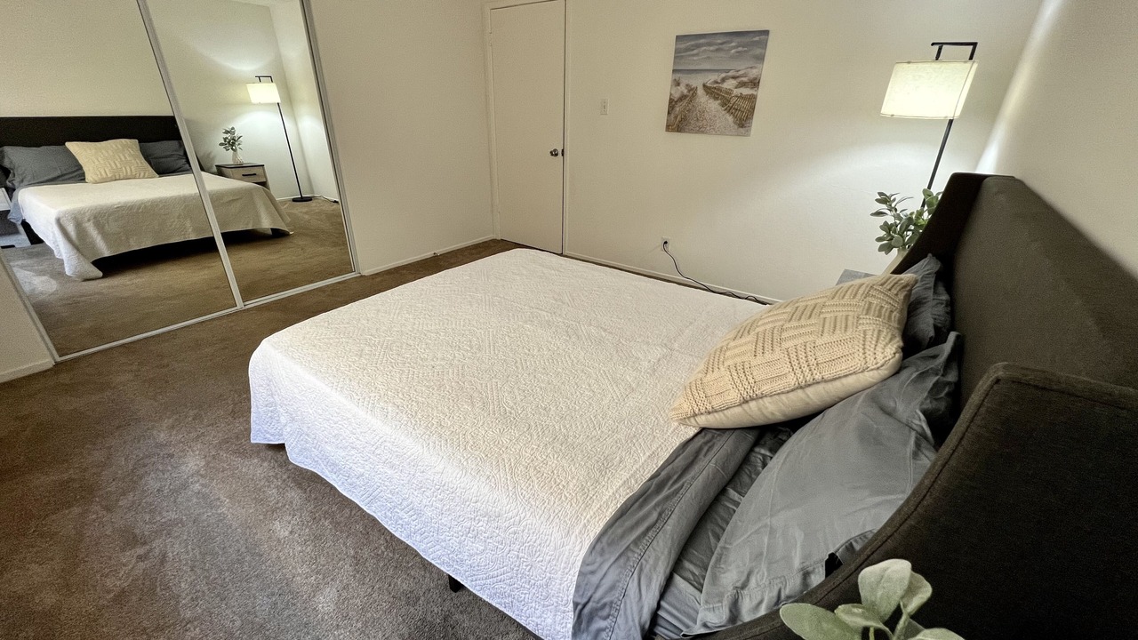 Photo of Bedroom in Burlingame