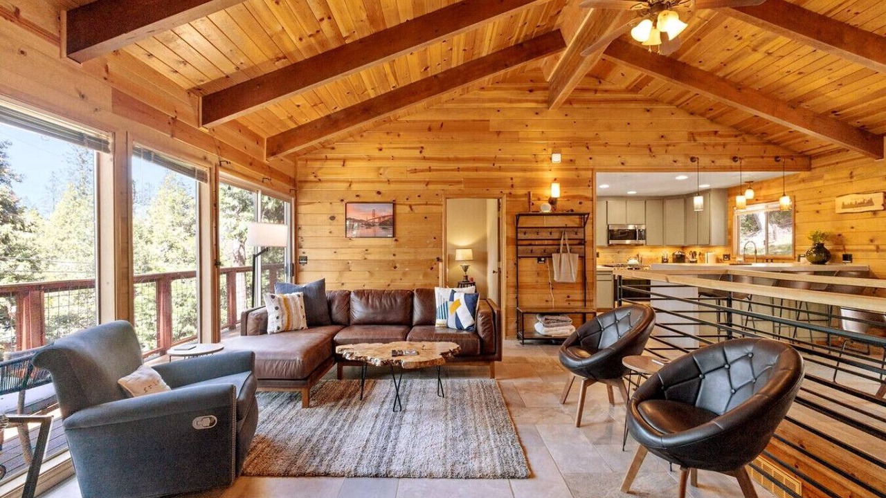 Photo of Livingroom in Twain Harte