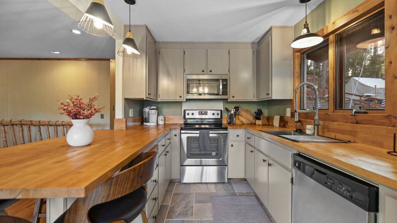 Photo of Kitchen in Twain Harte