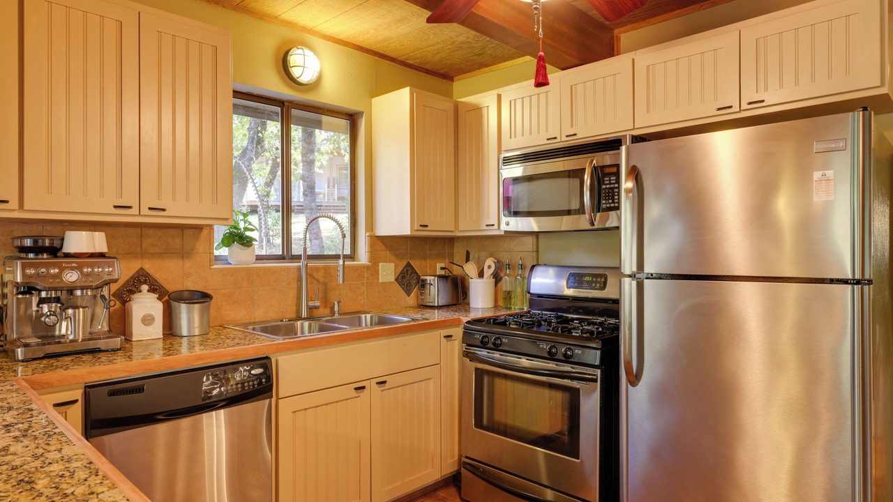 Photo of Kitchen in Groveland