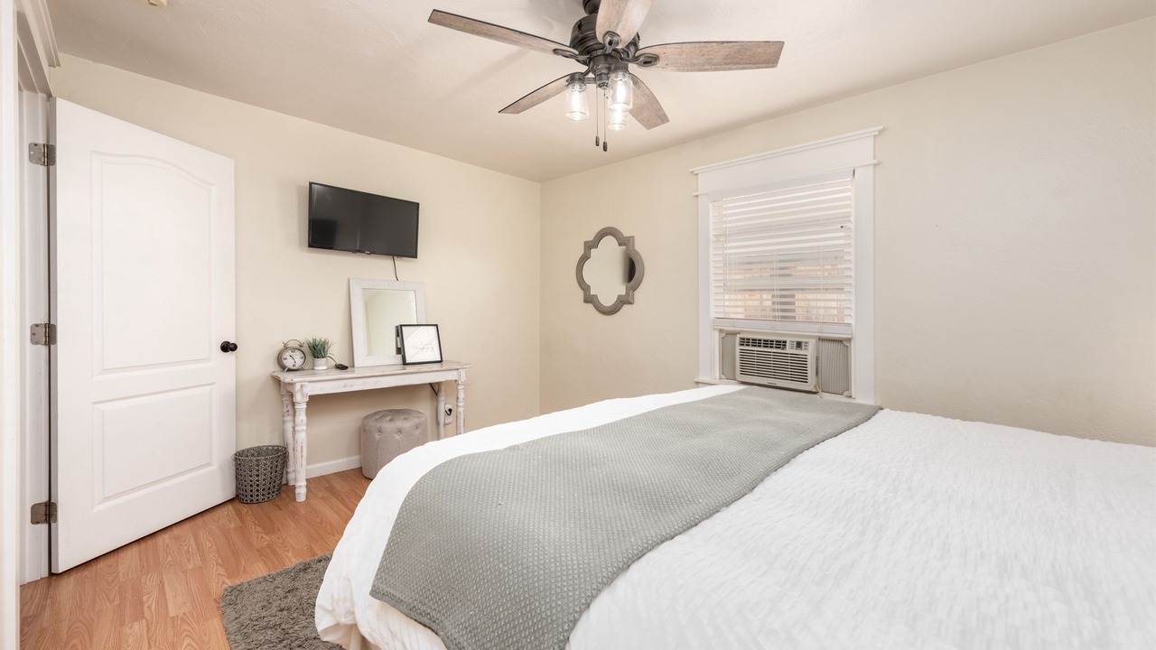 Photo of Bedroom in Lodi