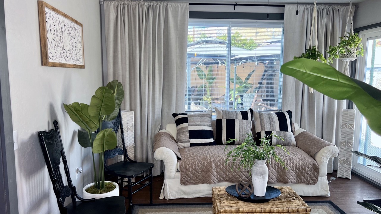 Photo of Livingroom in Springville