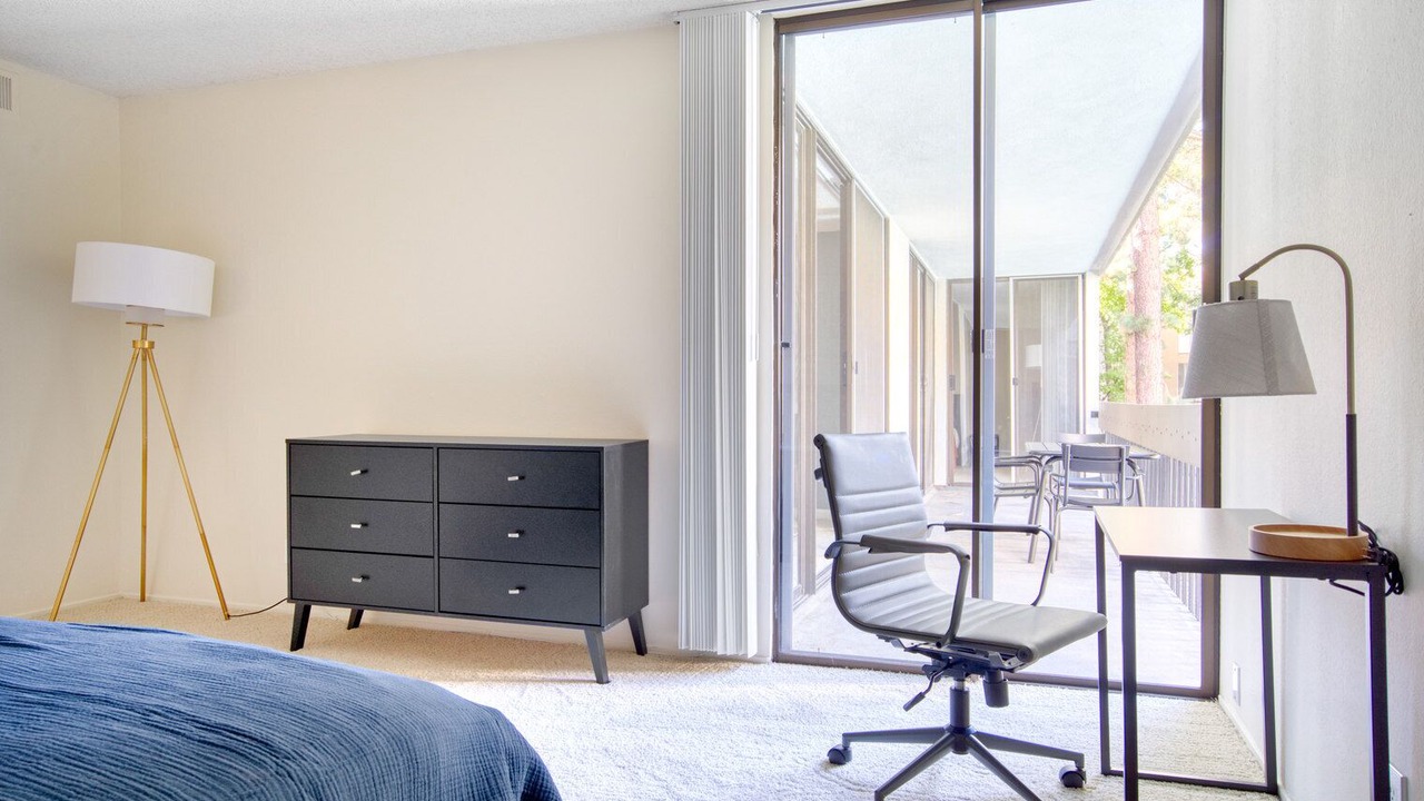 Photo of Bedroom in Central San Mateo