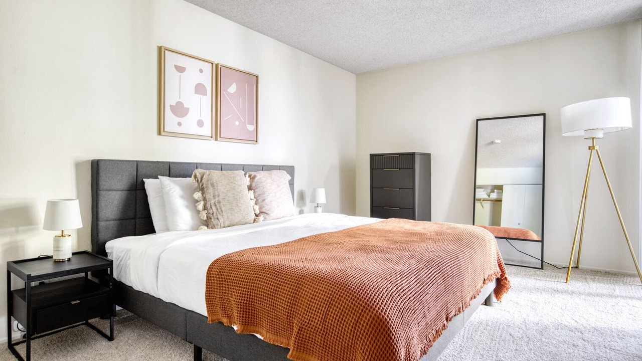 Photo of Bedroom in Central San Mateo