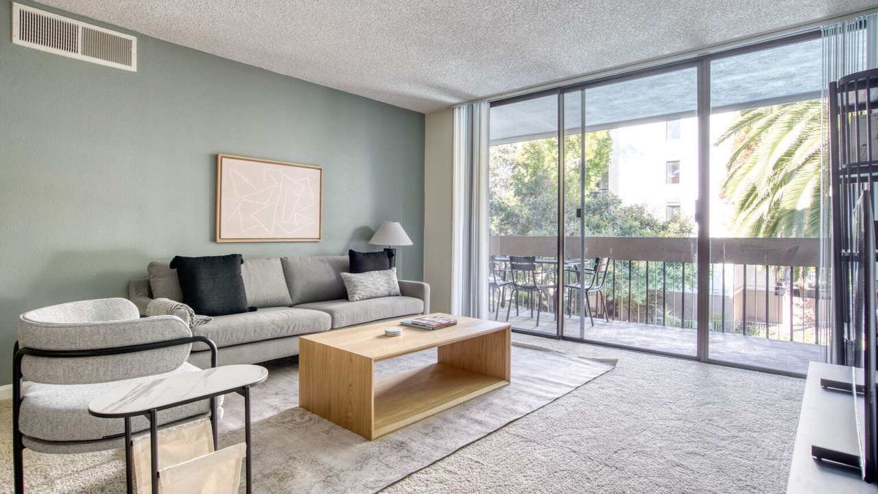 Photo of Livingroom in Central San Mateo