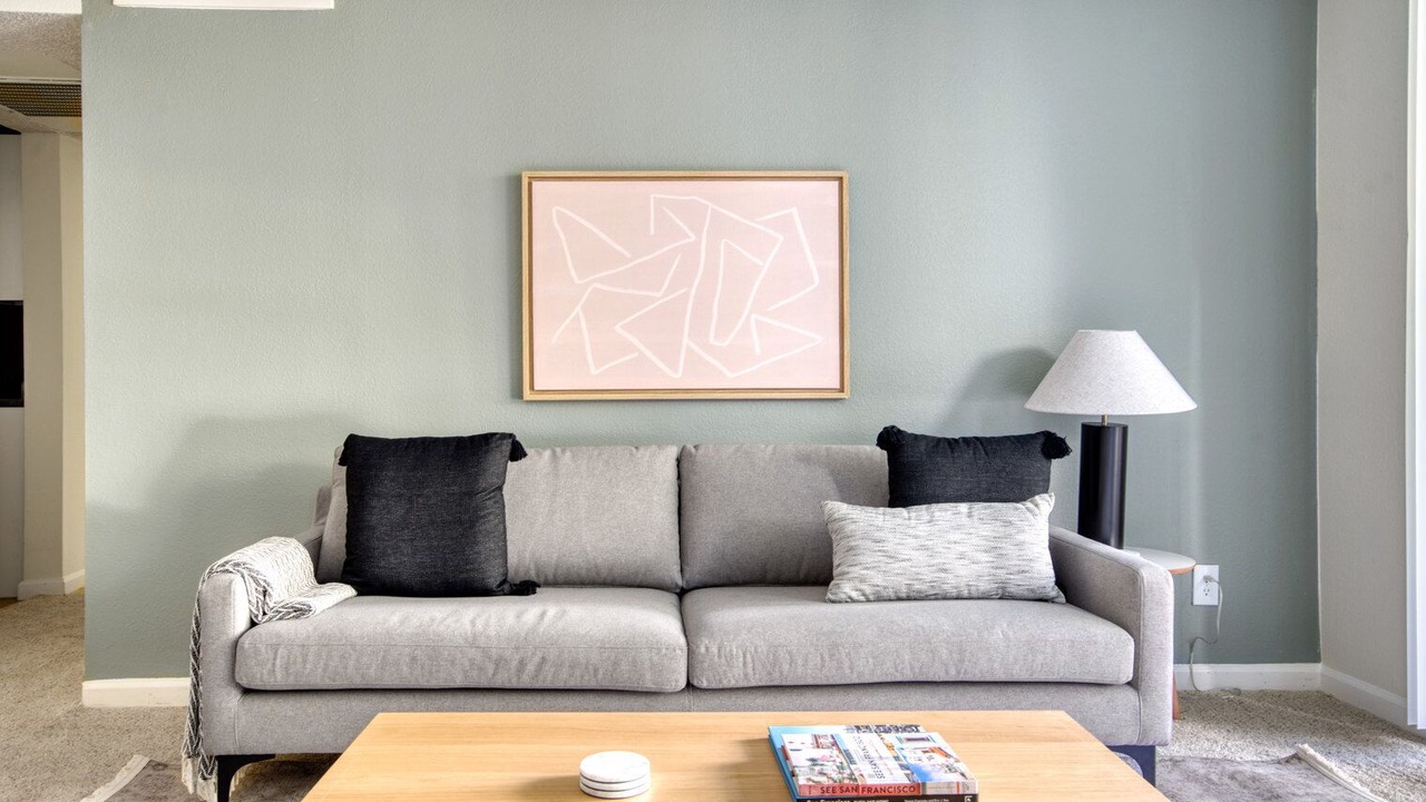Photo of Livingroom in Central San Mateo
