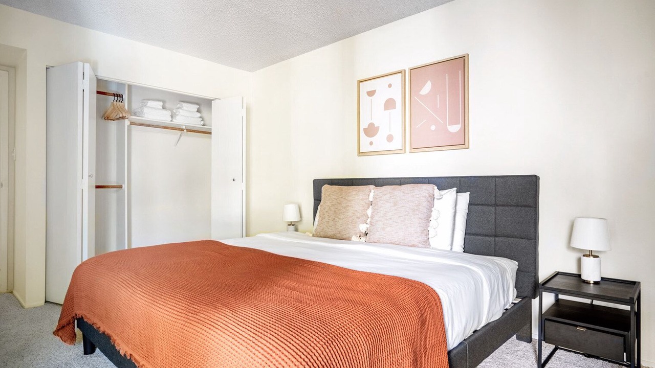 Photo of Bedroom in Central San Mateo