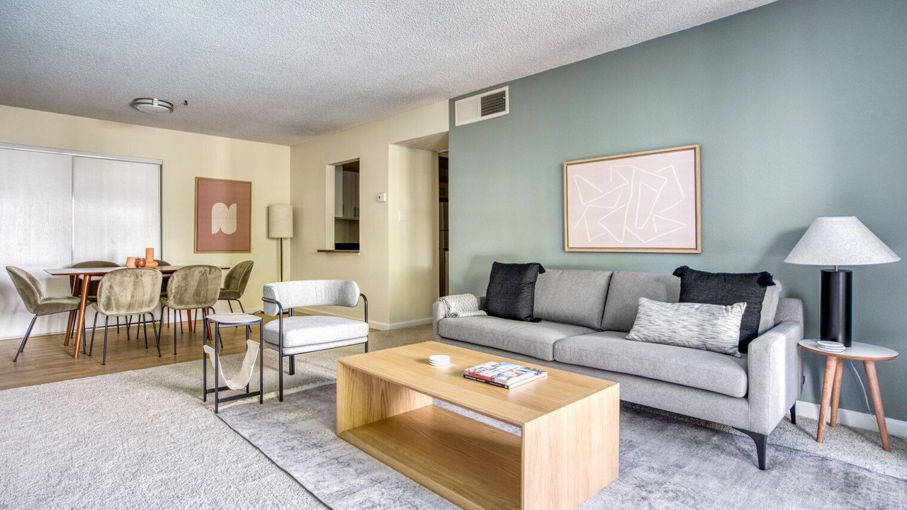 Photo of Livingroom in Central San Mateo