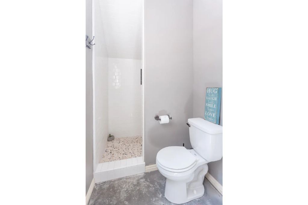 Photo of Bathroom in Callender