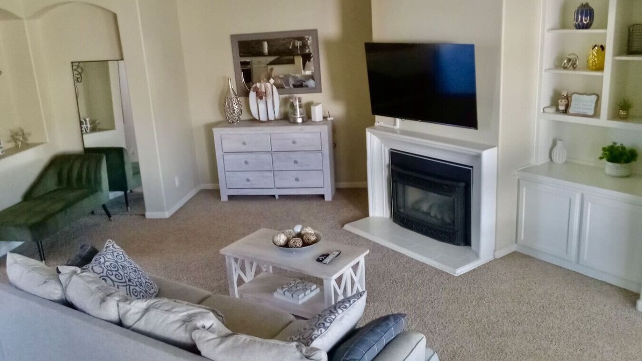 Photo of Livingroom in Raisin