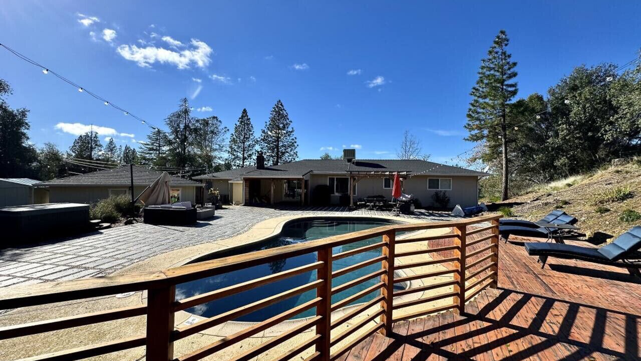 Photo of Patio Balcony in Diamond Springs