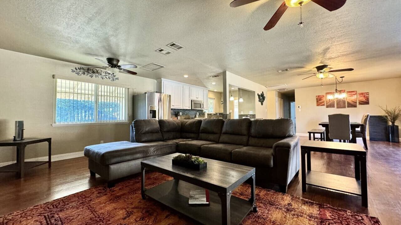 Photo of Livingroom in Diamond Springs