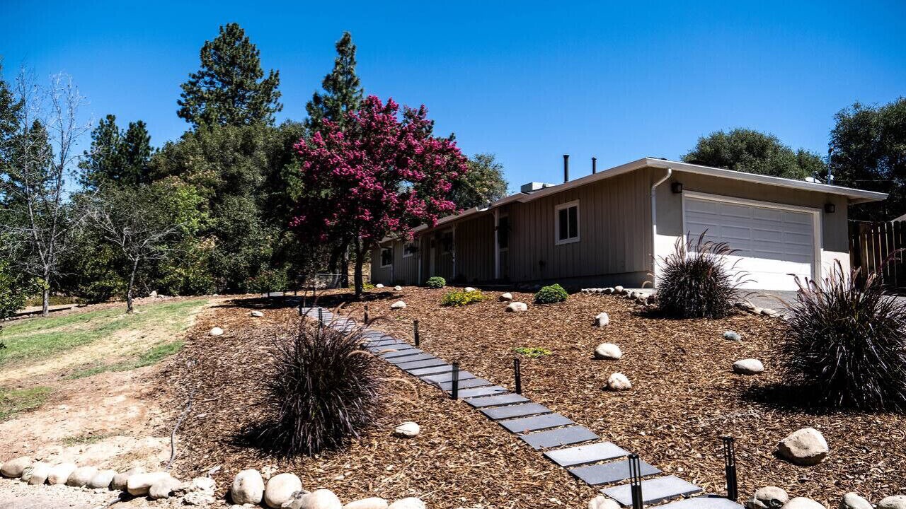 Photo of Outdoor in Diamond Springs